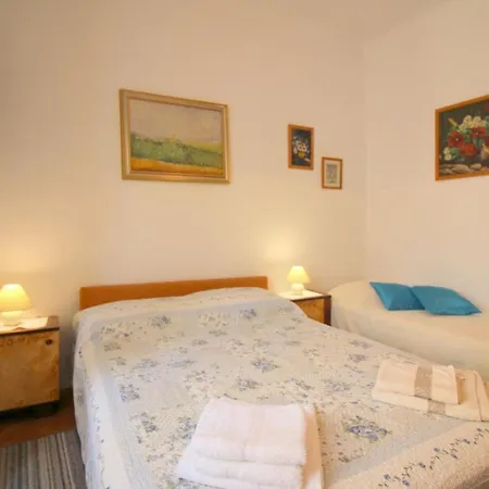 Eufrasiana Apartamento